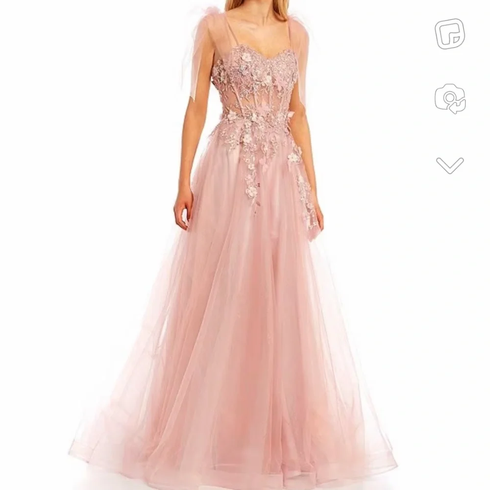 Prom Dress - Picture 4 of 5